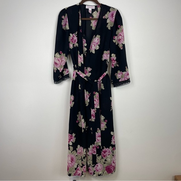 Oscar de la Renta Other - Black Floral Lingerie set Oscar de la Renta Robe Nightgown Rose 2 Piece Med Alt